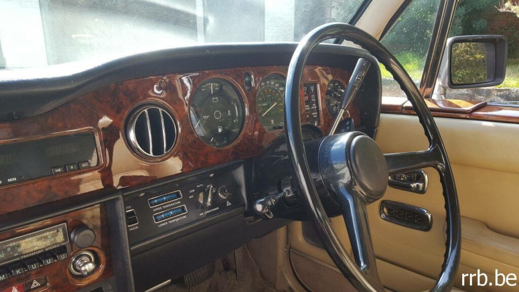 40-1024x576 Reportage photos Rolls-Royce Silver Spirit