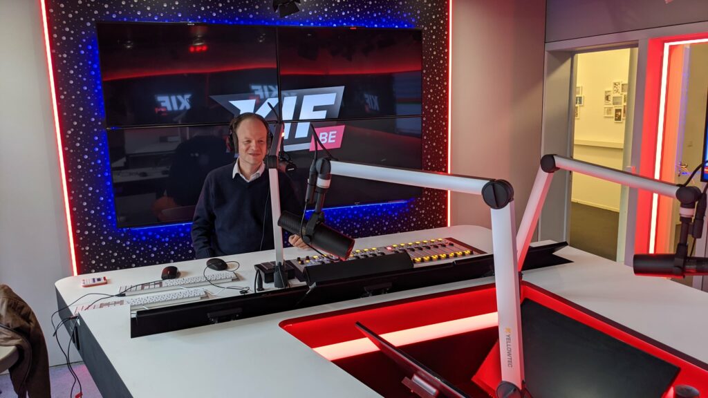 5-7-1024x576 K.I.F nos studios radio