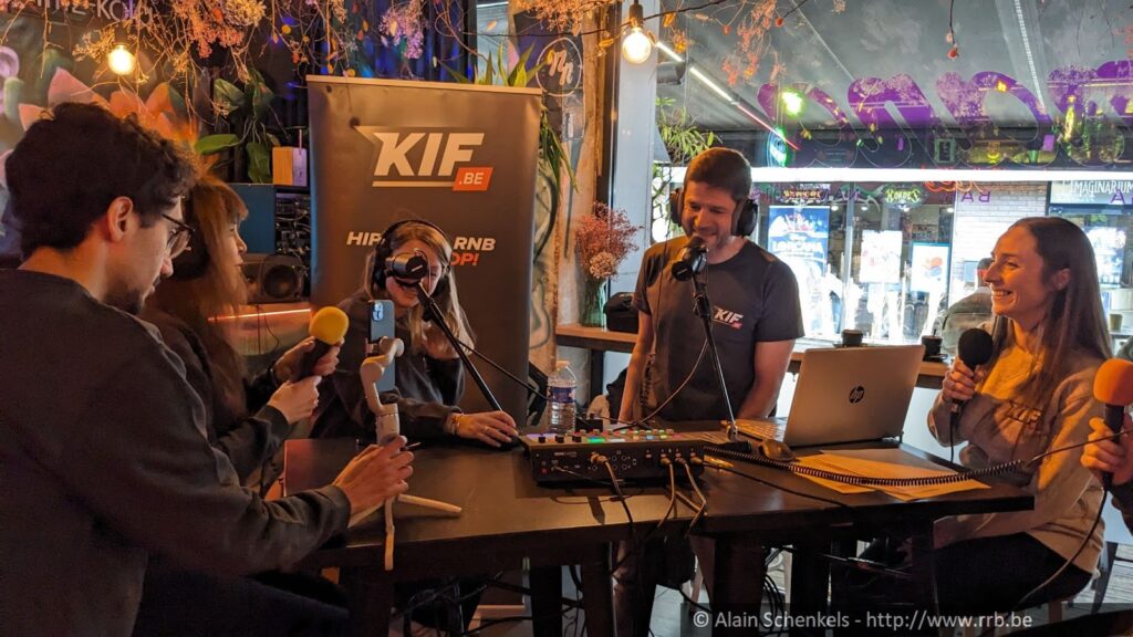 5-8-1024x576 K.I.F nos studios radio