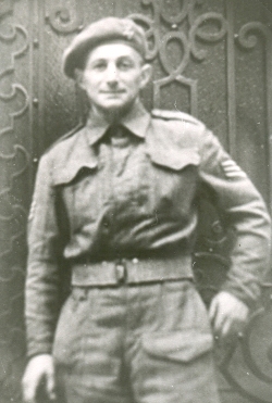 GRUNSTEIN-Nathan-1905-1944 Hommage aux soldats tués à l'ennemi