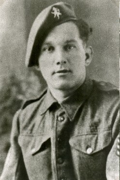LEYSEN-Jules-1921-1944 Hommage aux soldats tués à l'ennemi