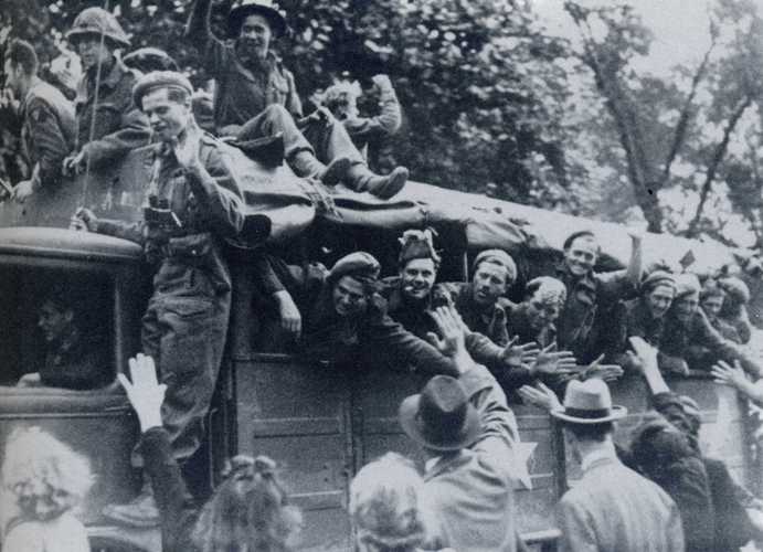 La-liberation-de-la-France-la-Belgique-des-Pays-Bas-et-occupation-de-lAllemagne-11 La libération de la France, la Belgique, des Pays-Bas et occupation de l'Allemagne