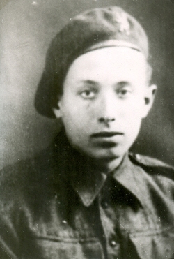 VAN-DEN-DAELE-Roger-1921-1944 Hommage aux soldats tués à l'ennemi