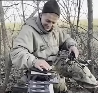 Andrii-Skiba-soldat-ukrainien-23-ans-108e-brigade-dassaut-quadriroto-bombardier-grenade-600-soldats-4-1 Révolution sur le champ de bataille: Pourquoi l’Europe doit miser sur les drones et l’Intelligence Artificielle (Alain Schenkels)