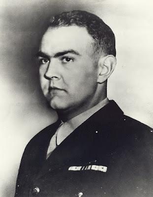 Major-Courtney-a-Sugar-Loaf-Hill-tue-a-lage-de-29-ans Leadership et Sacrifice : L’Histoire du Major Courtney à Sugar Loaf Hill tué à l'âge de 29 ans