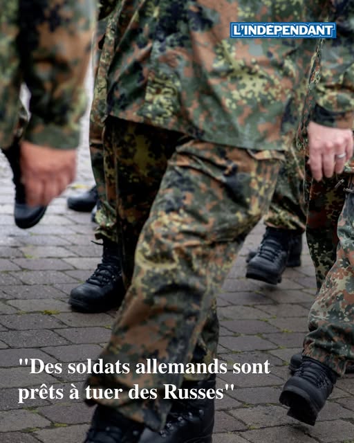 Des soldats allemands sont prets à tuer des russes