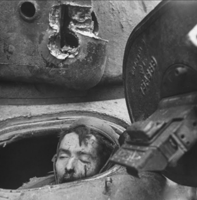 Soldat-Americain-Julian-PATRICK-dans-le-duel-de-chars-a-Cologne-le-6-mars-1945-tue-a-lage-de-23-ans-2 Soldat Américain Julian PATRICK dans le duel de chars à Cologne le 6 mars 1945, tué à l'âge de 23 ans