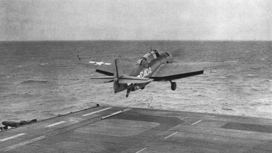 Trois-membres-dequipages-dun-Grumman-TBF-Avenger-blesses-lors-dun-combat-a-Raboul-en-1943-2 Trois membres d'équipages d'un Grumman TBF Avenger blessés lors d'un combat à Raboul en 1943